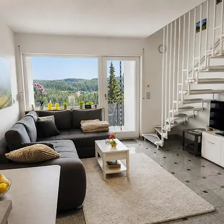 „schwarzwaldtraum - Maisonette Mit Zwei Terrassen & Panoramabalkon Im Schwarzwald * ショナッハ